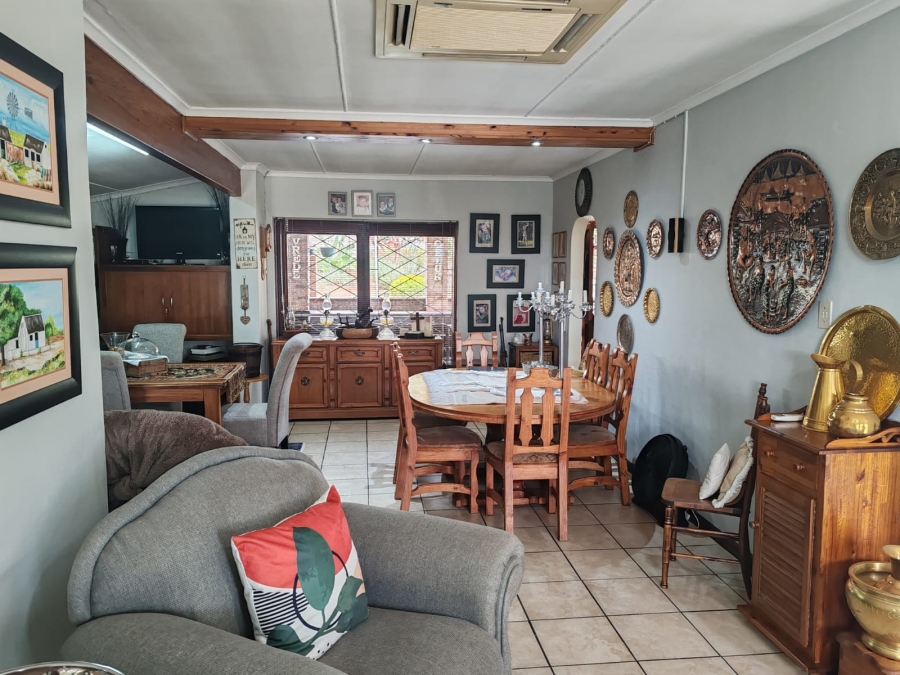 3 Bedroom Property for Sale in Bothasrus Eastern Cape